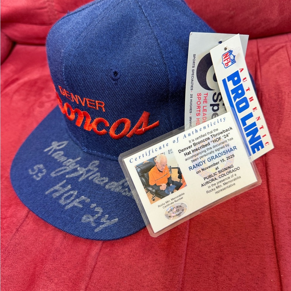 Denver Broncos Cap signed by Randy Gradishar - Picture 3 of 3